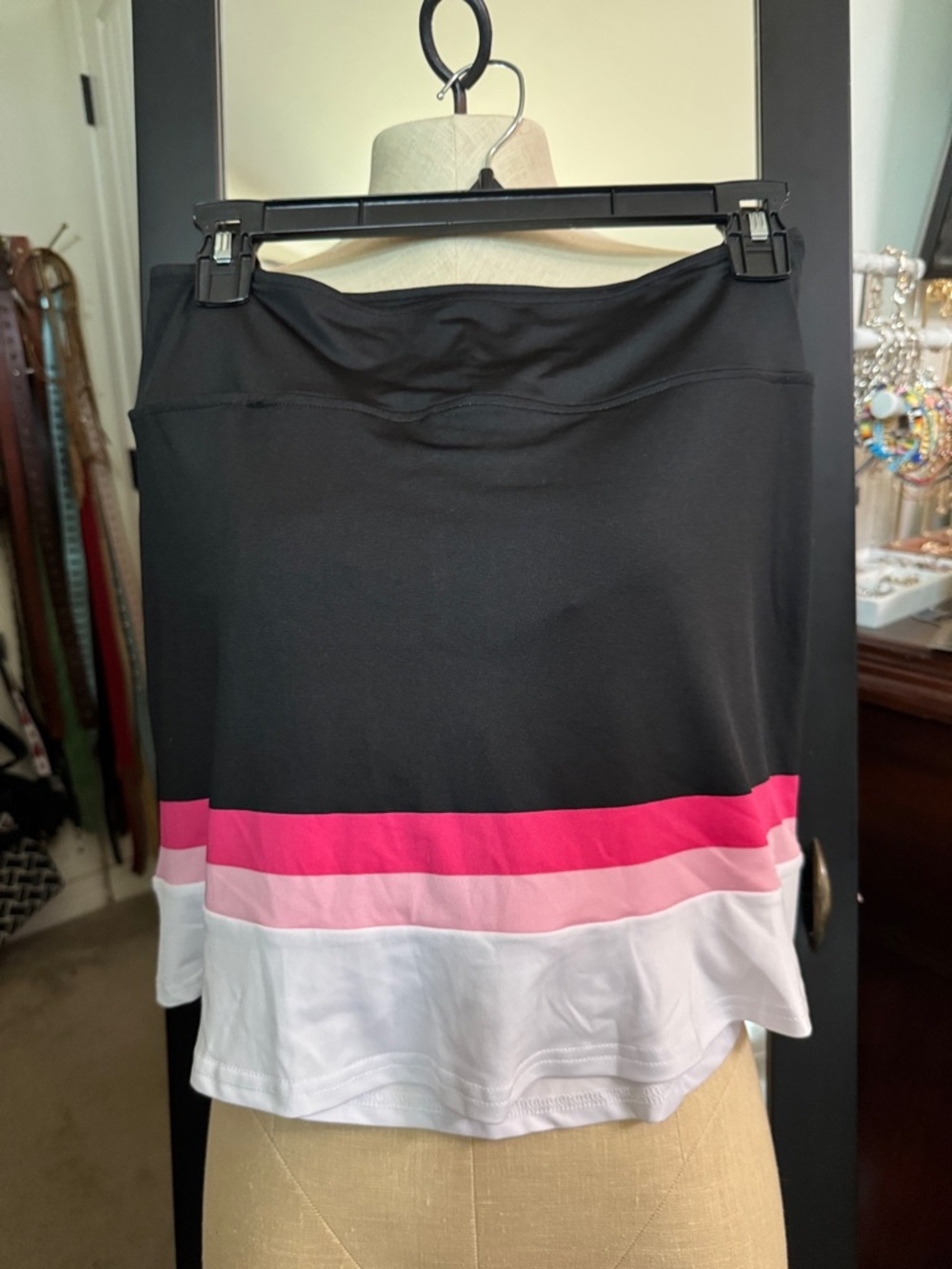 Women’s Golftini pink label- Karma Black Skort with Pink & White Stripe